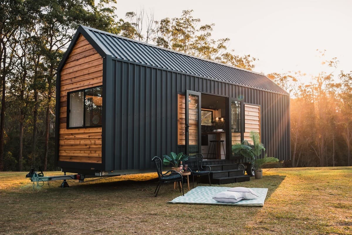 Minimal Living: The Surprising Benefits of Living in a Tiny House